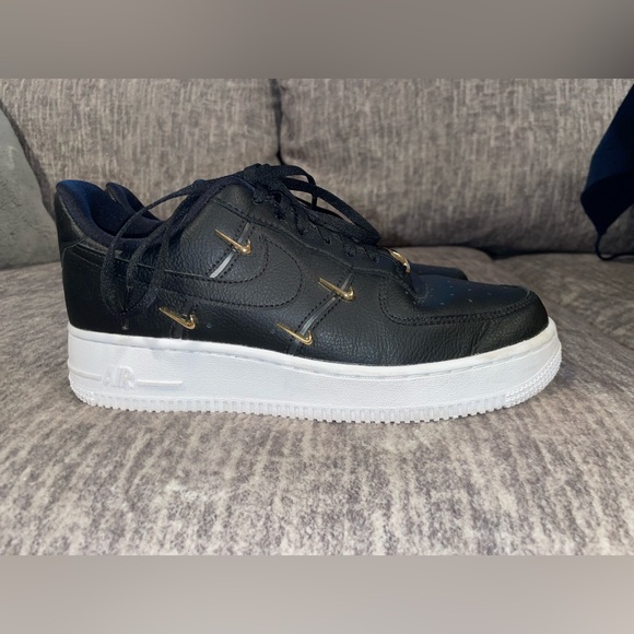 WMNS AIR FORCE 1 ‘07 LX - Picture 4 of 7